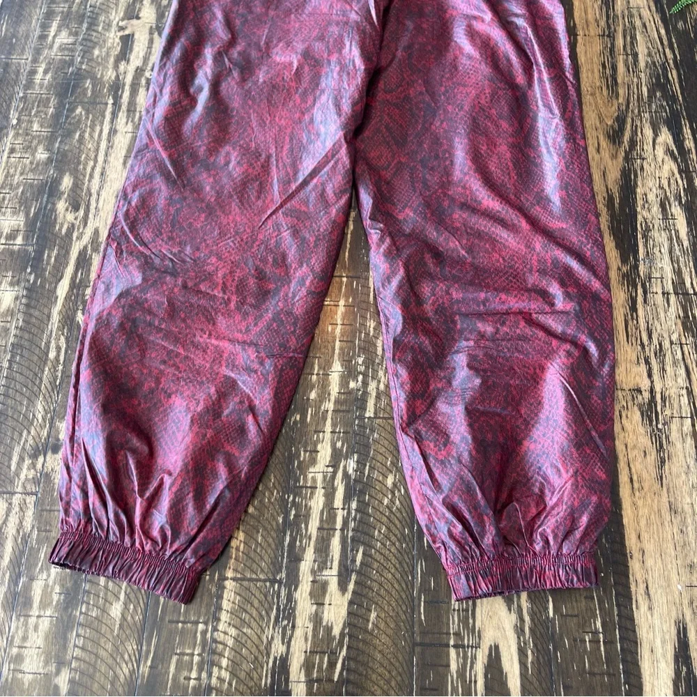 NIKE Maroon Red Snakeskin Windbreaker Pants - SMALL